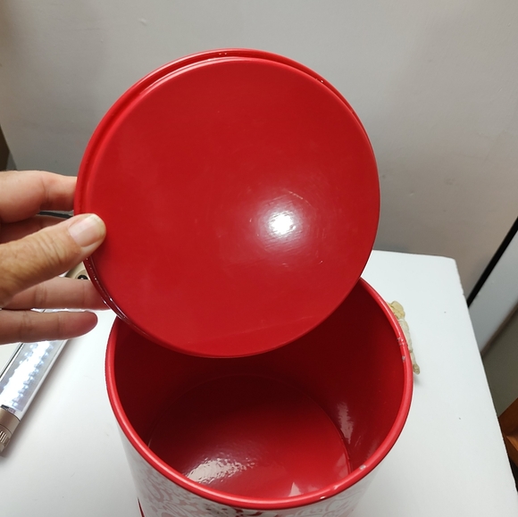 The Pioneer Woman flea market treat canister red and white tin canister - Picture 10 of 11